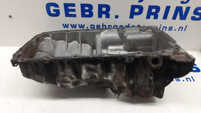 Sump from a BMW 3 serie (F30) 330e 2016