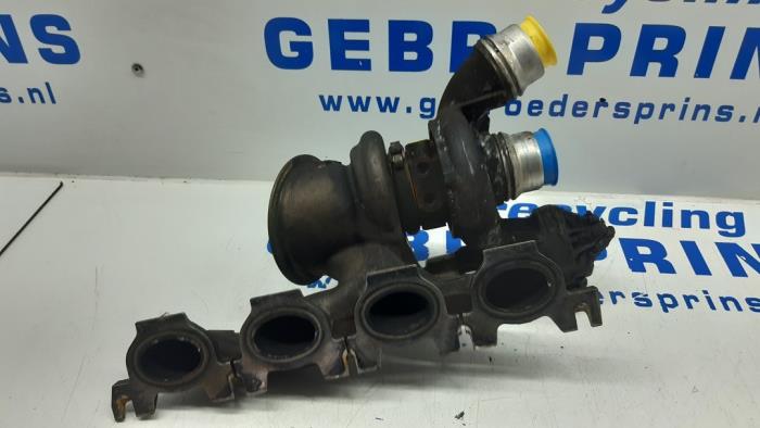 Turbo from a BMW 3 serie (F30) 330e 2016