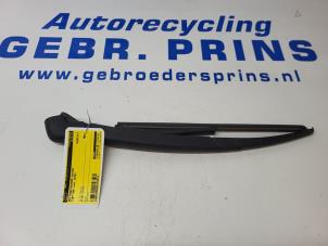 Used Rear wiper arm Fiat 500 (312) 1.2 69 Price € 15,00 Margin scheme offered by Autorec. Gebr. Prins b.v.