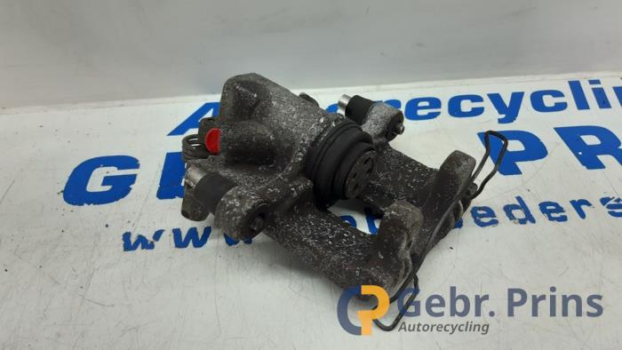 Gebrauchte Bremszange links hinten BMW Mini (R50/53) 1.6 16V One Preis € 35,00 Margenregelung angeboten von Autorec. Gebr. Prins b.v.