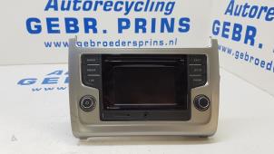Gebrauchte Radio CD Spieler Volkswagen Polo V (6R) 1.2 TSI 16V BlueMotion Technology Preis € 165,00 Margenregelung angeboten von Autorec. Gebr. Prins b.v.