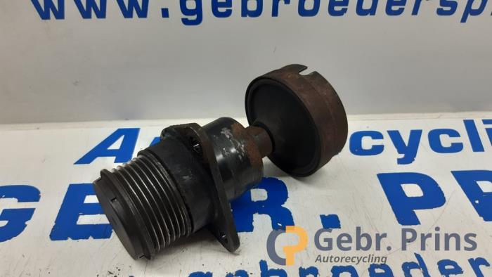 Gebrauchte Dynamo Riemenscheibe Ford Transit Connect 1.8 TDCi LWB Preis € 20,00 Margenregelung angeboten von Autorec. Gebr. Prins b.v.