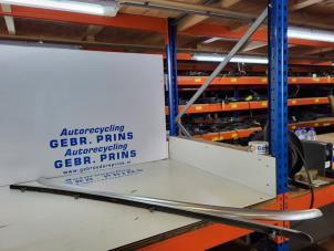 Used Roof rail kit Seat Leon ST (5FF) 1.0 TSI 12V Price € 100,00 Margin scheme offered by Autorec. Gebr. Prins b.v.