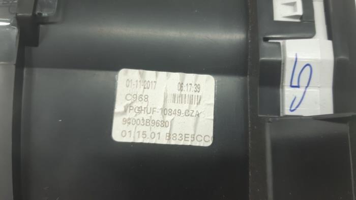 Cuentakilómetros de un Hyundai i10 (B5) 1.0 12V 2018