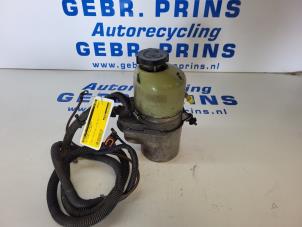Gebrauchte Lenkkraftverstärker Pumpe Opel Astra H GTC (L08) 1.6 16V Preis € 75,00 Margenregelung angeboten von Autorec. Gebr. Prins b.v.