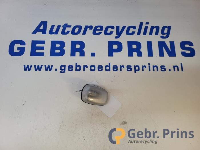 Używane Antena Audi A3 Sportback (8VA/8VF) 1.4 TFSI 16V Cena € 35,00 Procedura marży oferowane przez Autorec. Gebr. Prins b.v.