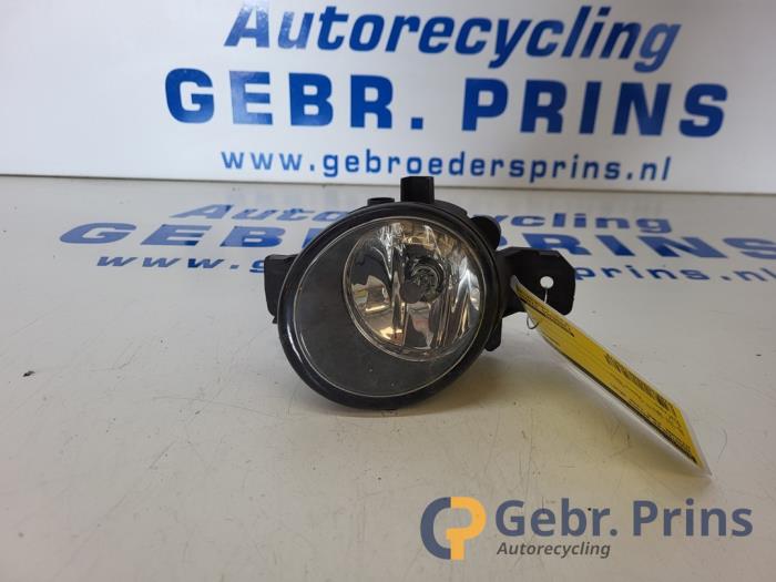 Używane Halogen prawy Nissan Juke (F15) 1.2 DIG-T 16V Cena € 20,00 Procedura marży oferowane przez Autorec. Gebr. Prins b.v.