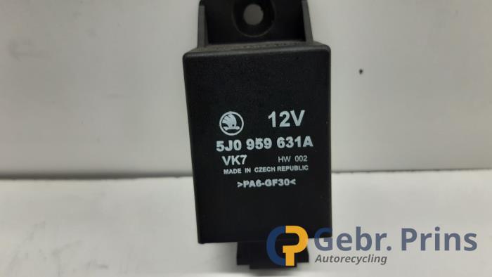 Gebrauchte Relais Skoda Fabia II Combi 1.4i 16V Preis € 10,00 Margenregelung angeboten von Autorec. Gebr. Prins b.v.