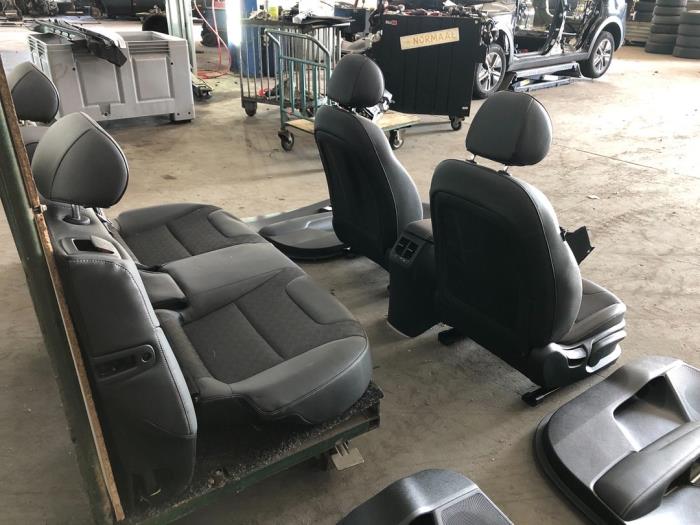 Set of upholstery (complete) from a Kia Niro I (DE) 1.6 GDI PHEV 2020