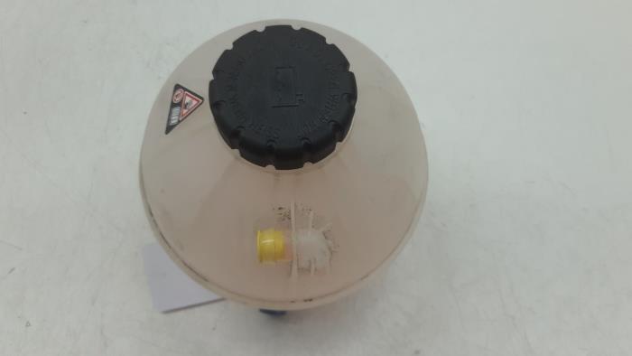 Expansion vessel from a Mercedes-Benz Sprinter 3,5t (907.6/910.6) 314 CDI 2.1 D FWD 2021
