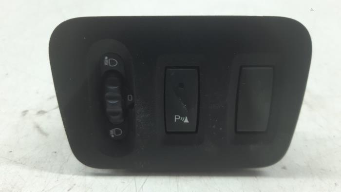 AIH headlight switch from a Renault Master IV (MA/MB/MC/MD/MH/MF/MG/MH) 2.3 dCi 16V 2013
