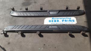 Used Foot board set left + right Ssang Yong Rexton W 2.2 RX 220 E-XDI 16V 2WD Price € 200,00 Margin scheme offered by Autorec. Gebr. Prins b.v.