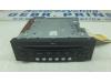 Radio CD player from a Citroen C3 (FC/FL/FT), 2001 / 2012 1.6 16V, Hatchback, 4-dr, Petrol, 1.587cc, 80kW (109pk), FWD, TU5JP4; NFU, 2002-02 / 2009-10 2008