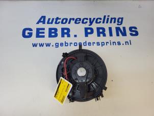 Used Heating and ventilation fan motor Volkswagen Golf VIII (CD1) 1.5 eTSI 16V Price € 50,00 Margin scheme offered by Autorec. Gebr. Prins b.v.
