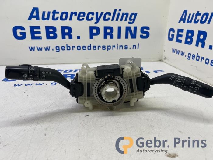 Begagnade Spak, rattstång Mazda 6 Sportbreak (GY19/89) 2.0 CiDT 16V Pris € 30,00 Marginaltabell erbjuds av Autorec. Gebr. Prins b.v.