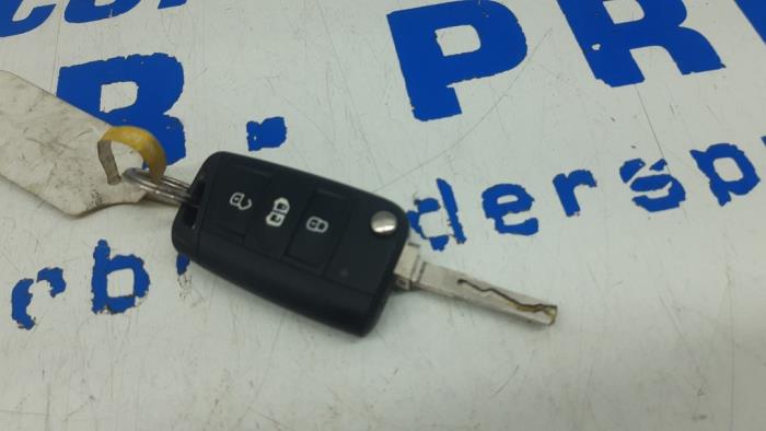 Key from a Volkswagen Crafter (SY) 2.0 TDI 2019