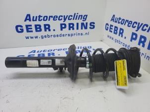 Used Front shock absorber rod, right Volkswagen Golf VIII (CD1) 1.5 eTSI 16V Price € 100,00 Margin scheme offered by Autorec. Gebr. Prins b.v.