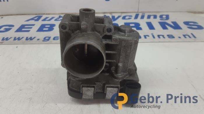 Usagé Boîtier accélérateur Ford Ka I 1.3i Prix € 25,00 Règlement à la marge proposé par Autorec. Gebr. Prins b.v.