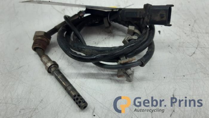 Begagnade Partikelfiltersensor Opel Astra J Sports Tourer (PD8/PE8/PF8) 1.7 CDTi 16V Pris € 20,00 Marginaltabell erbjuds av Autorec. Gebr. Prins b.v.