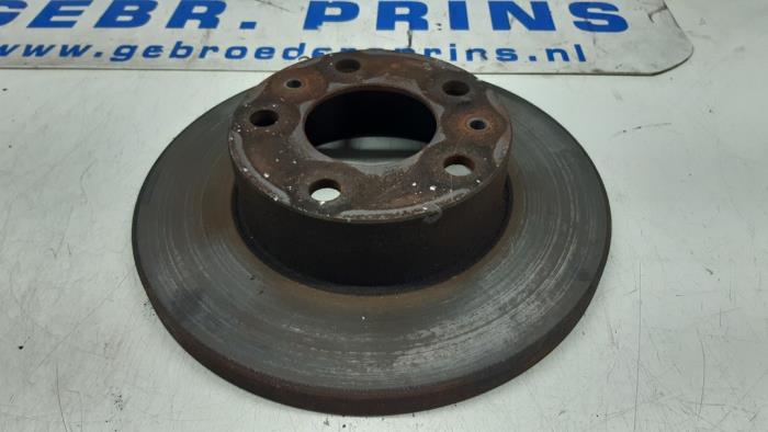 Front brake disc from a Fiat Ducato (230/231/232) 1.9 TD 2000