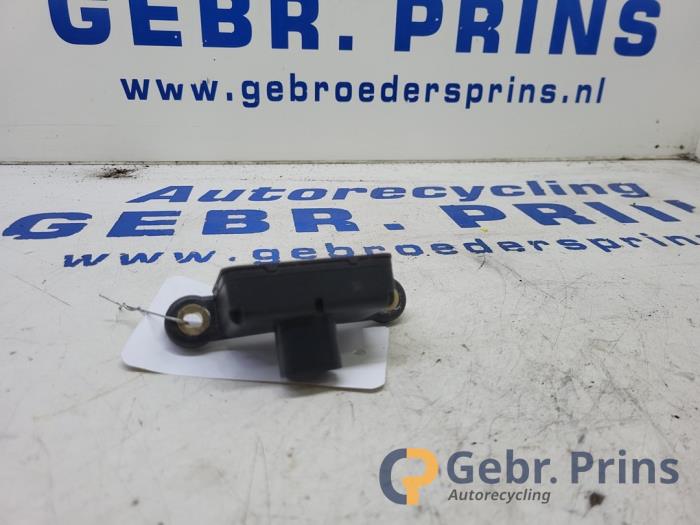 Używane Czujnik ABS Opel Astra J Sports Tourer (PD8/PE8/PF8) 1.4 Turbo 16V Cena € 20,00 Procedura marży oferowane przez Autorec. Gebr. Prins b.v.