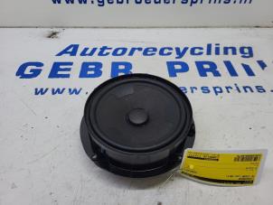 Used Speaker Volkswagen Tiguan (AD1) 1.4 TSI 16V Price € 25,00 Margin scheme offered by Autorec. Gebr. Prins b.v.