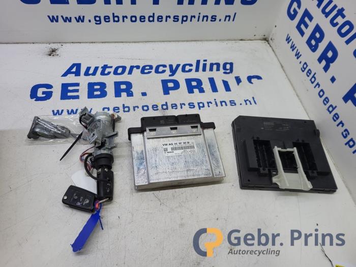 Used Ignition lock + computer Volkswagen Tiguan (AD1) 1.4 TSI 16V Price € 250,00 Margin scheme offered by Autorec. Gebr. Prins b.v.