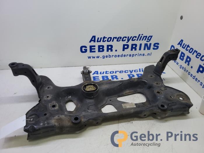 Used Subframe Volkswagen Tiguan (AD1) 1.4 TSI 16V Price € 200,00 Margin scheme offered by Autorec. Gebr. Prins b.v.