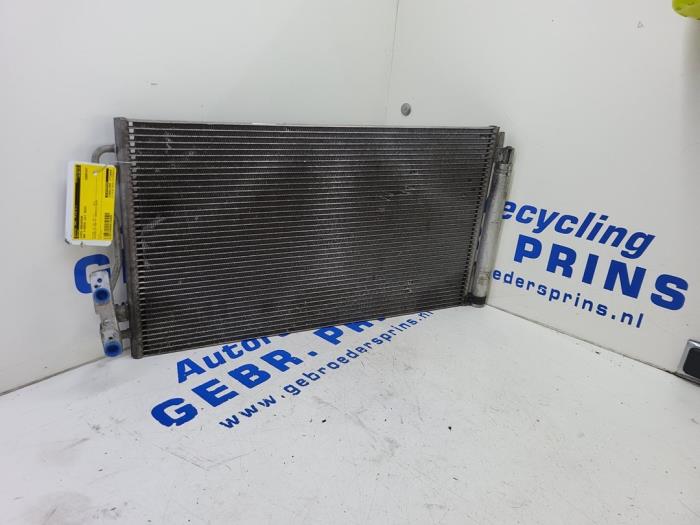 Radiador de aire acondicionado de un BMW 3 serie (F30) 320d 2.0 16V EfficientDynamicsEdition 2015