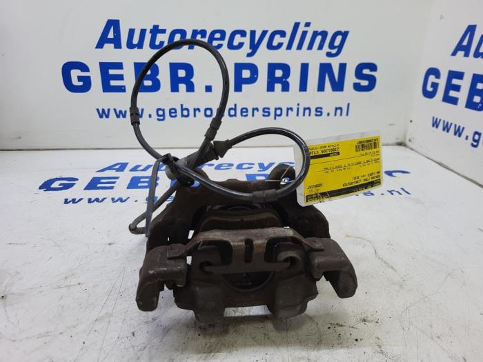 Rear brake calliper, left from a BMW 3 serie (F30) 320d 2.0 16V EfficientDynamicsEdition 2015