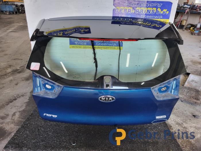 Używane Tylna klapa Kia Niro I (DE) 1.6 GDI PHEV Cena € 350,00 Procedura marży oferowane przez Autorec. Gebr. Prins b.v.