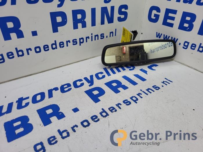 Używane Lusterko wewnetrzne Kia Niro I (DE) 1.6 GDI PHEV Cena € 25,00 Procedura marży oferowane przez Autorec. Gebr. Prins b.v.