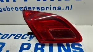 Usados Luz trasera izquierda Opel Astra J (PC6/PD6/PE6/PF6) 1.4 Turbo 16V Precio € 20,00 Norma de margen ofrecido por Autorec. Gebr. Prins b.v.