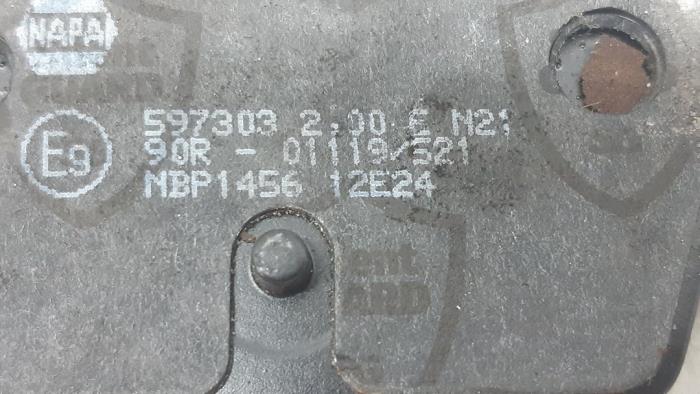 Klocek hamulcowy tyl z Fiat Stilo (192A/B) 1.6 16V 5-Drs. 2003