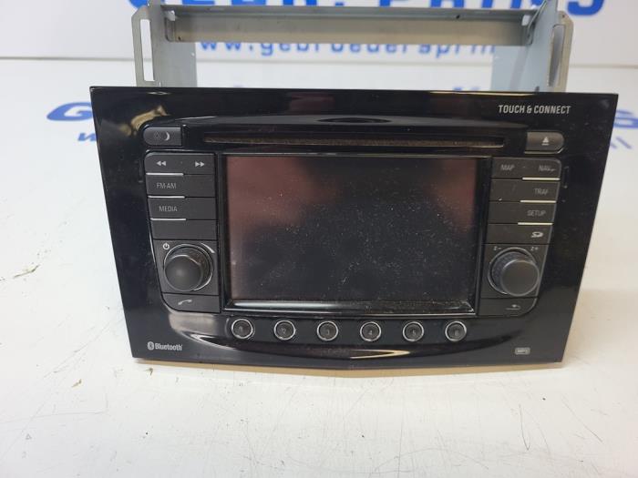 Radio CD player Opel Corsa D 1.4 16V Twinport - 13406438 BOSCH