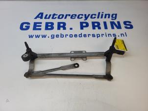 Used Wiper mechanism Opel Corsa D 1.4 16V Twinport Price € 22,00 Margin scheme offered by Autorec. Gebr. Prins b.v.