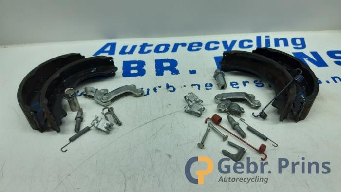 Begagnade Bromsback Citroen Jumper (U9) Pris € 48,40 Inklusive moms erbjuds av Autorec. Gebr. Prins b.v.