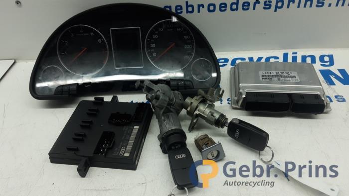 Used Ignition lock + computer Audi A4 (B6) 2.0 20V Price € 100,00 Margin scheme offered by Autorec. Gebr. Prins b.v.