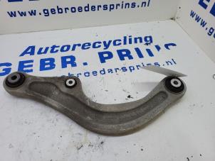 Usagé Bras de suspension haut arrière droit Cupra Born 58 Prix € 50,00 Règlement à la marge proposé par Autorec. Gebr. Prins b.v.