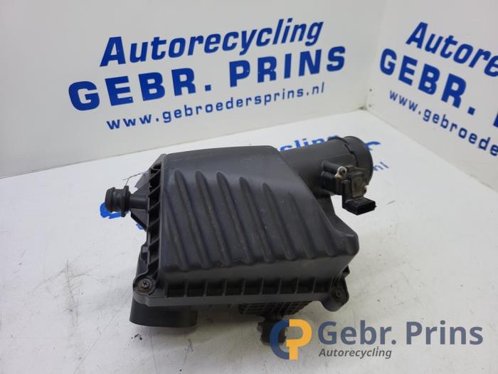 Gebrauchte Luftfiltergehäuse Opel Karl 1.0 12V Preis € 30,00 Margenregelung angeboten von Autorec. Gebr. Prins b.v.