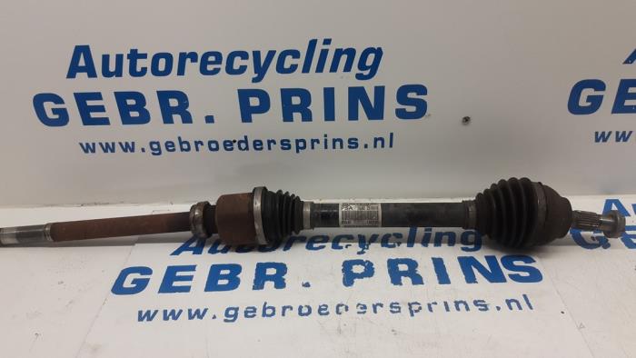 Front drive shaft, right from a Peugeot Partner (GC/GF/GG/GJ/GK) 1.6 BlueHDI 75 2018