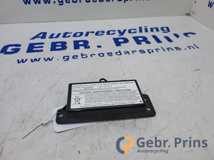 Begagnade Batteri Opel Karl 1.0 12V Pris € 35,00 Marginaltabell erbjuds av Autorec. Gebr. Prins b.v.