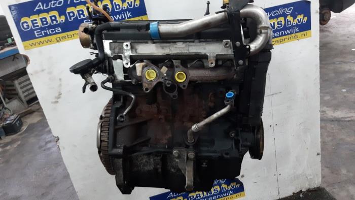 Motor from a Renault Clio II Societe (SB) 1.5 dCi 68 2006
