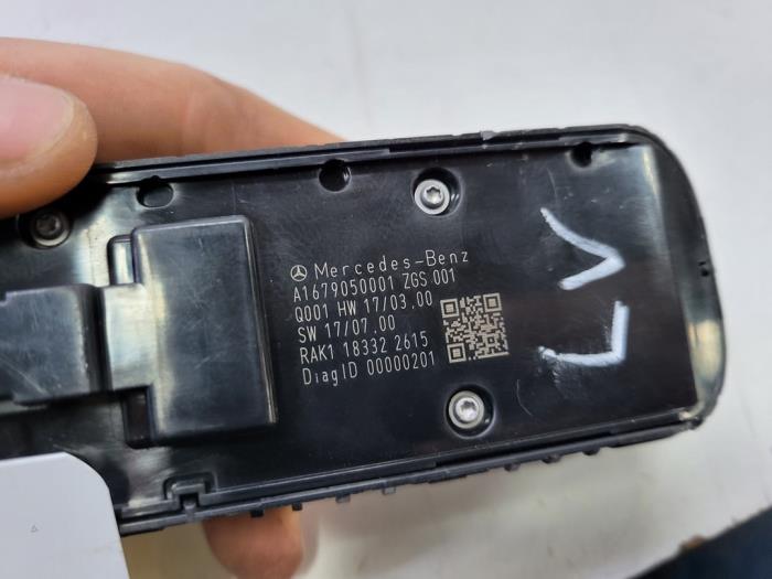 Electric window switch Mercedes A 1.3 A-200 Turbo 16V - A1777203302