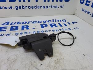 Used Boot lid lock mechanism BMW 3 serie (E90) 320d 16V Price € 20,00 Margin scheme offered by Autorec. Gebr. Prins b.v.