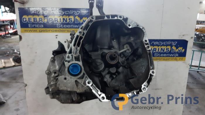 Gebrauchte Getriebe Renault Clio III (BR/CR) 1.5 dCi FAP Preis € 200,00 Margenregelung angeboten von Autorec. Gebr. Prins b.v.