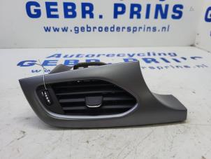 Usados Rejilla de aire de salpicadero Opel Astra K 1.2 Turbo 12V Precio € 20,00 Norma de margen ofrecido por Autorec. Gebr. Prins b.v.