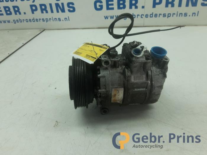 Usagé Pompe clim Audi A6 (C5) 2.4 V6 30V Quattro Prix € 50,00 Règlement à la marge proposé par Autorec. Gebr. Prins b.v.