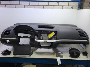 Usagé Airbag set + dashboard Volkswagen Sharan (7N) 1.4 TSI 16V Prix € 850,00 Règlement à la marge proposé par Autorec. Gebr. Prins b.v.