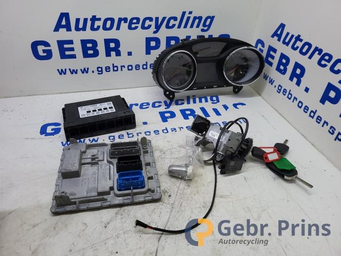 Used Ignition lock + computer Opel Astra K 1.2 Turbo 12V Price € 300,00 Margin scheme offered by Autorec. Gebr. Prins b.v.